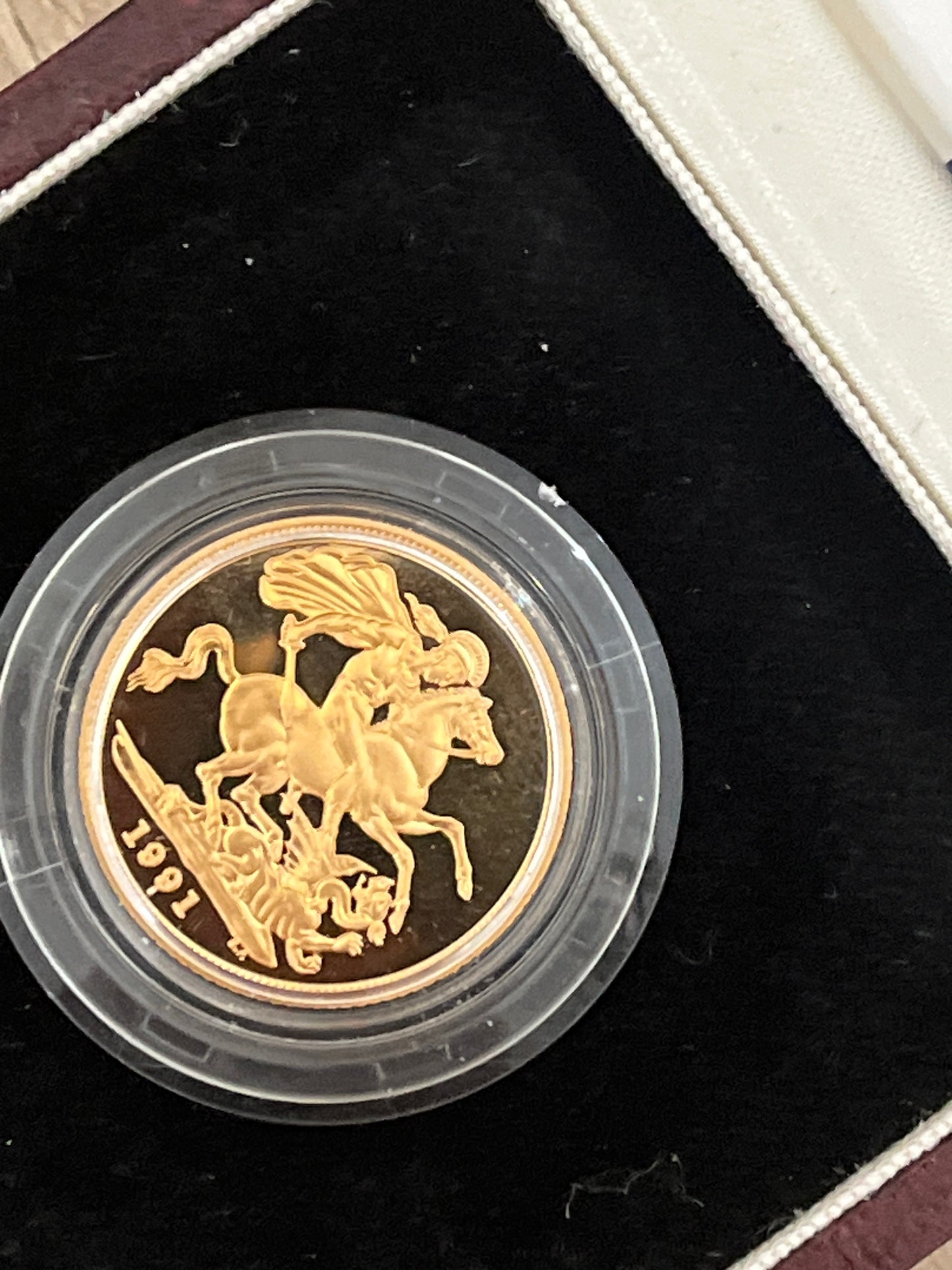 1991 QEII Proof Full Sovereign 22ct Gold coin with box and COA - Low Mintage