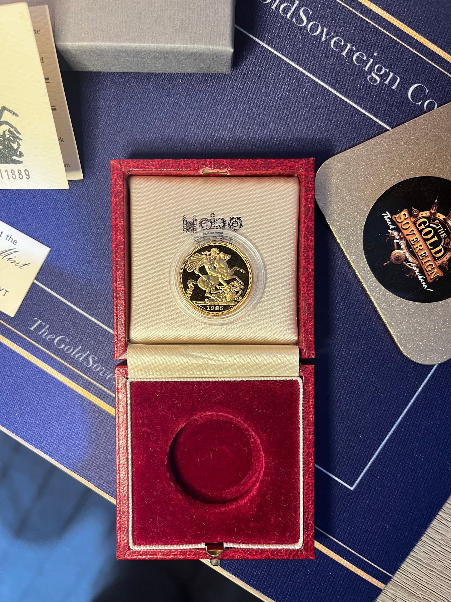 1985 QEII Proof Full Sovereign 22ct Gold coin with box and COA - Low Mintage