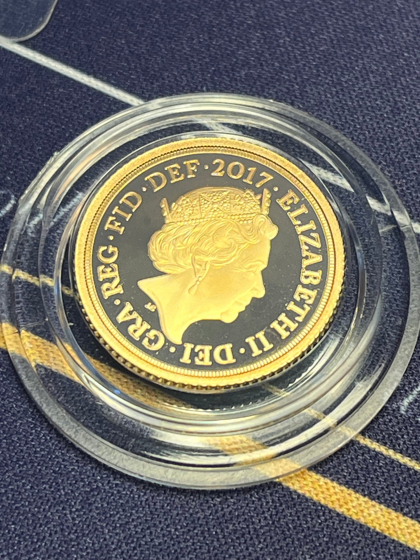 2017 Gold Sovereign Pistrucci Proof 3 Coin Boxed Set with COA & FREE Silver Bar Bundle