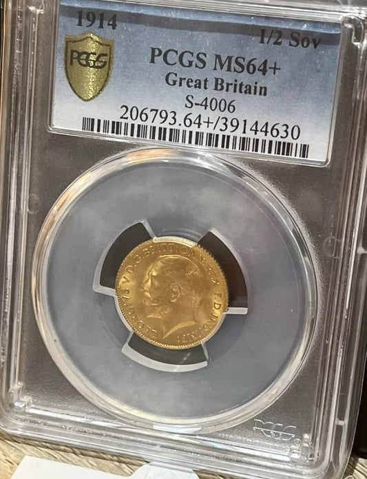 1914 Royal Mint George V Half Sovereign - NGC Graded MS64+ - WOW Condition