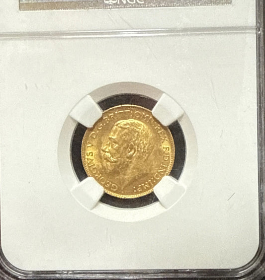 1913 Royal Mint George V Half Sovereign - NGC Graded MS63 - WOW Condition