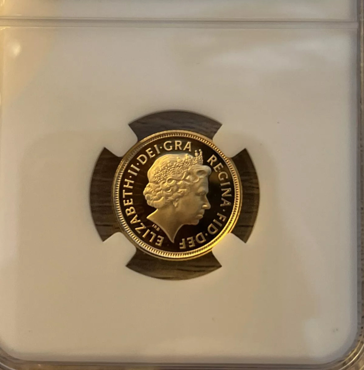 2004 22ct Gold QEII Proof Half Sovereign Coin - Low Mintage + FREE Silver Bar!