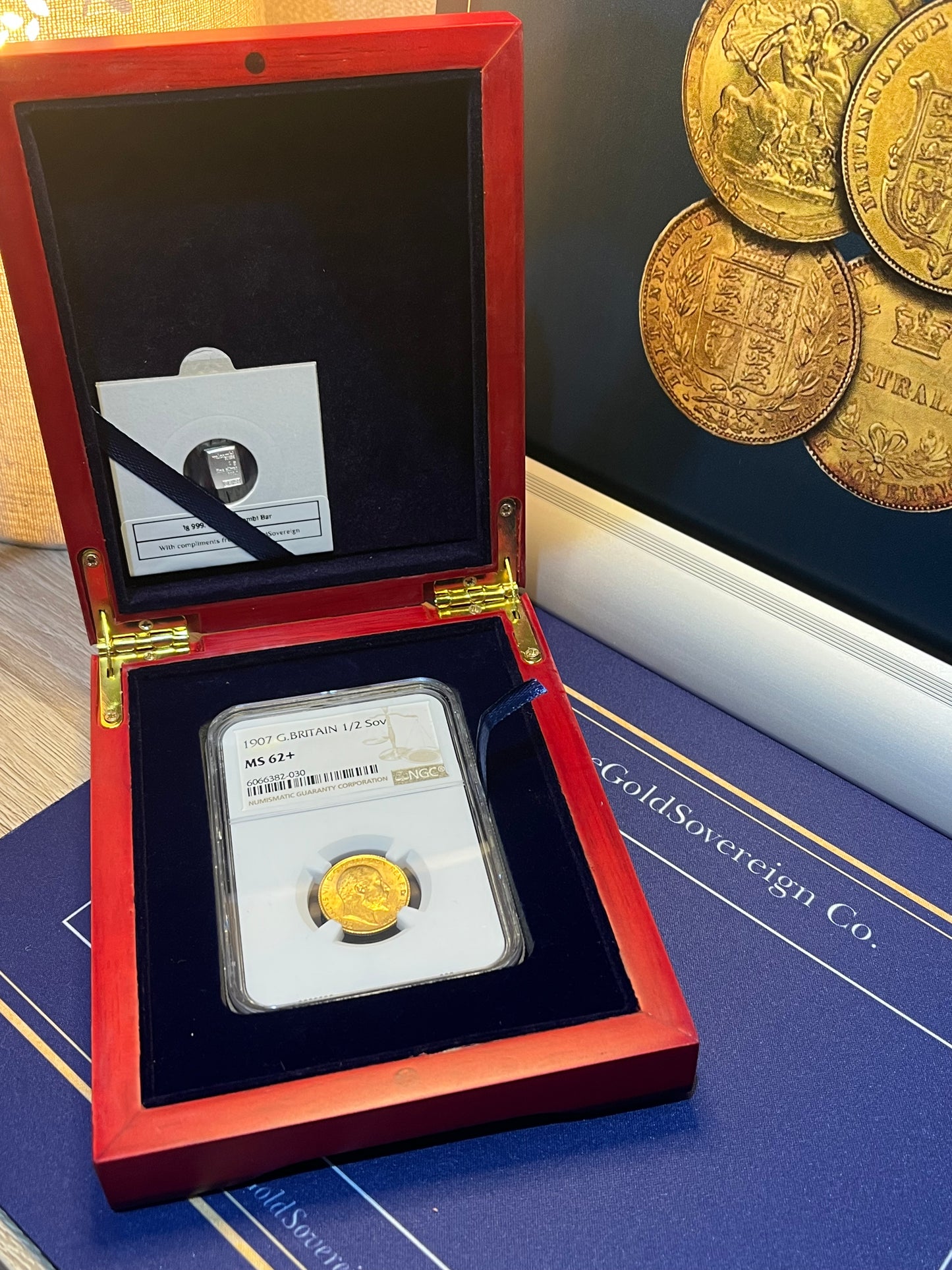 1907 Royal Mint Edward VII Half Sovereign -  Display Case & NGC Graded MS62+