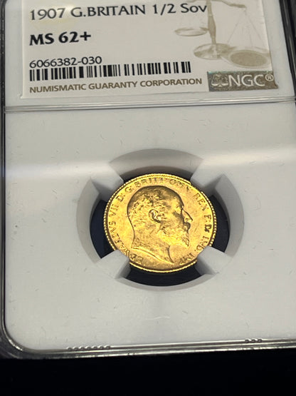 1907 Royal Mint Edward VII Half Sovereign -  Display Case & NGC Graded MS62+