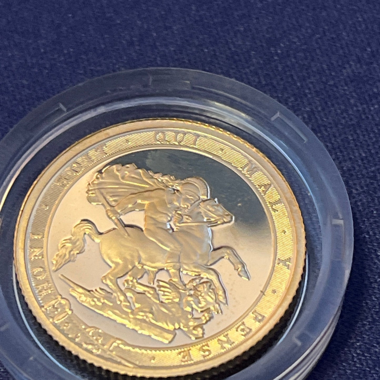 2017 Gold Sovereign Pistrucci Proof 3 Coin Boxed Set with COA & FREE Silver Bar Bundle