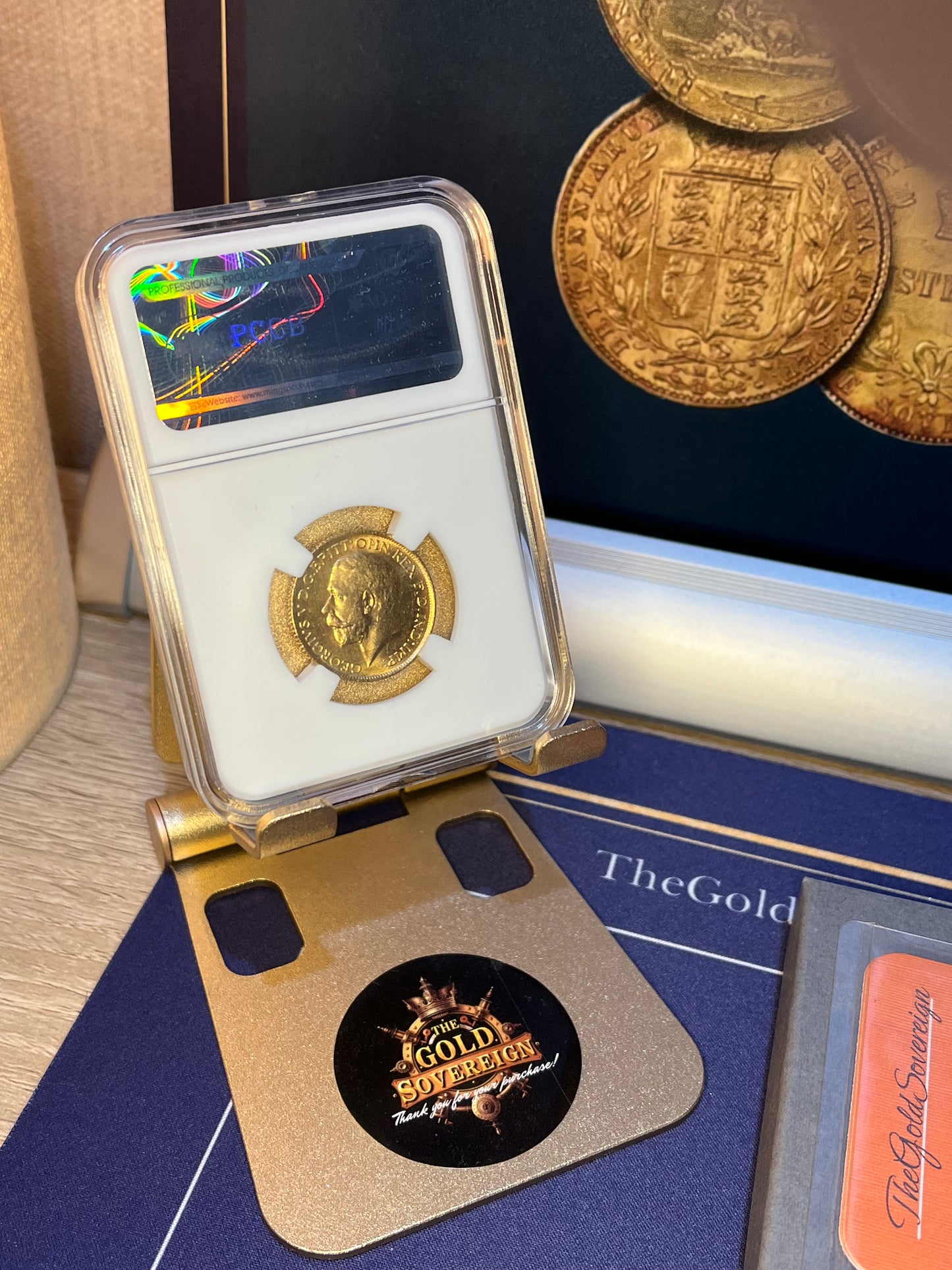 MINT STATE 1914 George V Full Sovereign 22ct Gold Coin  WOW condition, boxed + FREE Silver