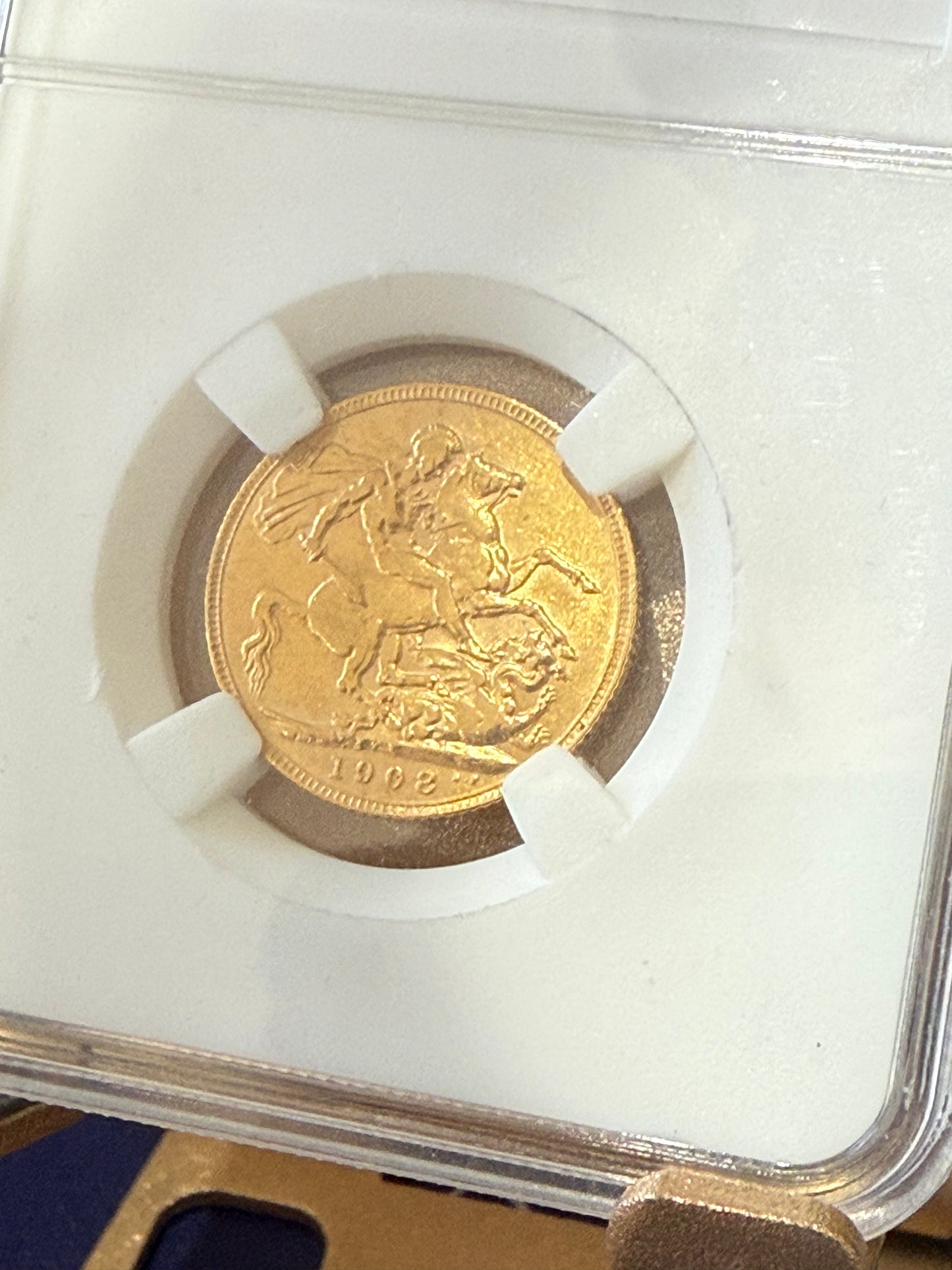 1908 Edward VII Full Sovereign 22ct Gold Coin + Display Holder+ FREE Silver bar!